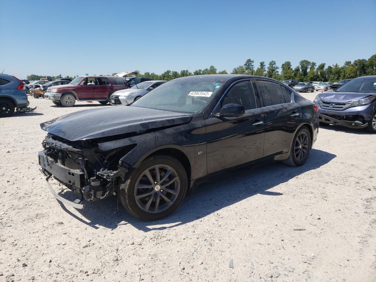Infiniti Q50 base (2015)