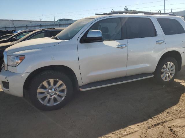 Toyota Sequoia (2016)