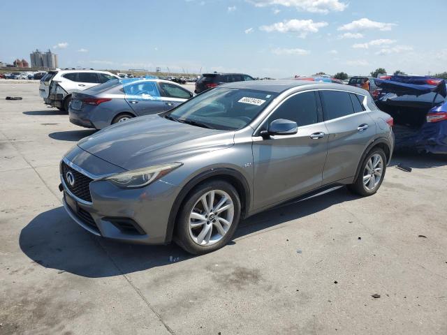 Infiniti Qx30 base (2018)