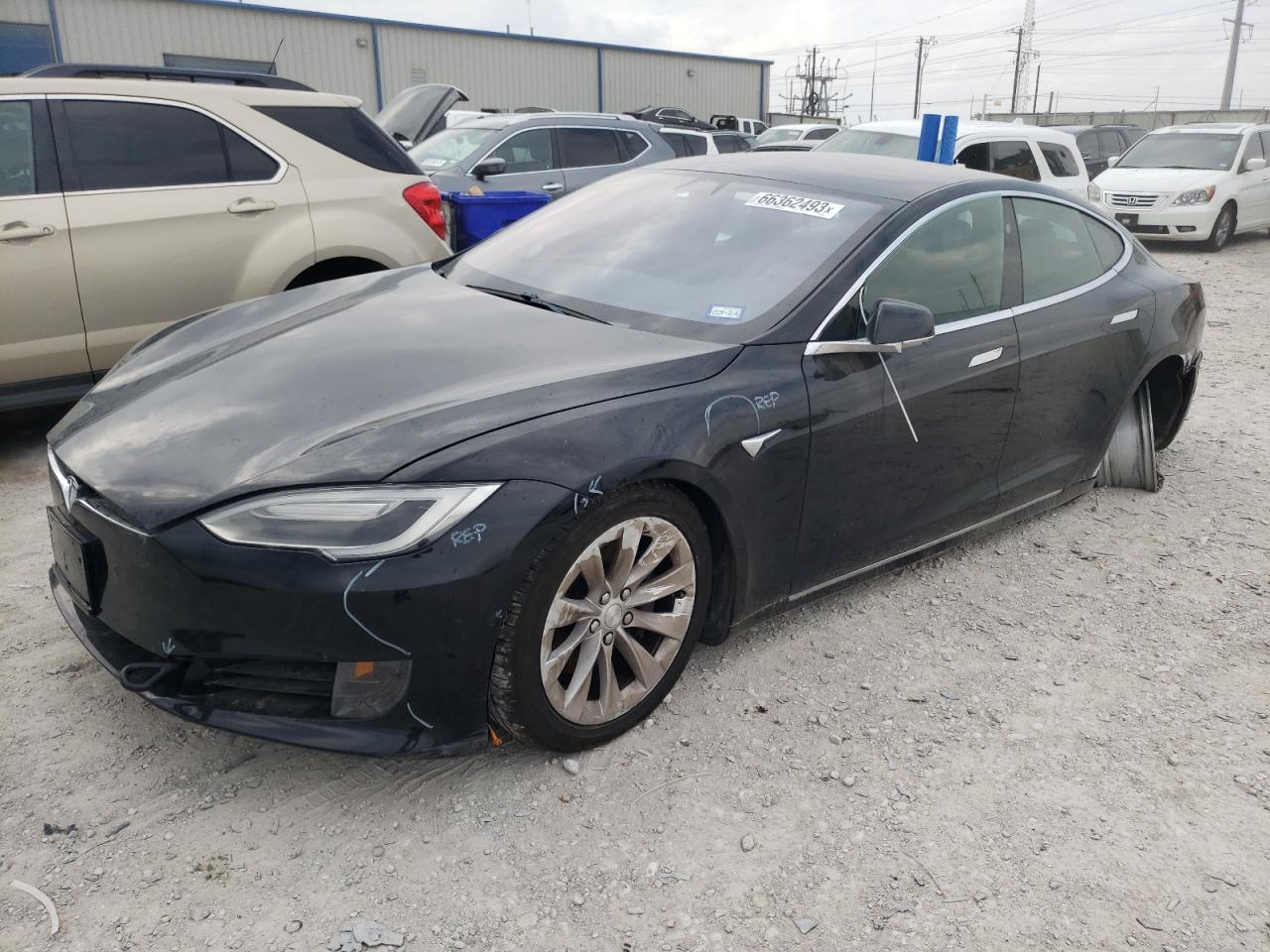 Tesla Model s (2017)