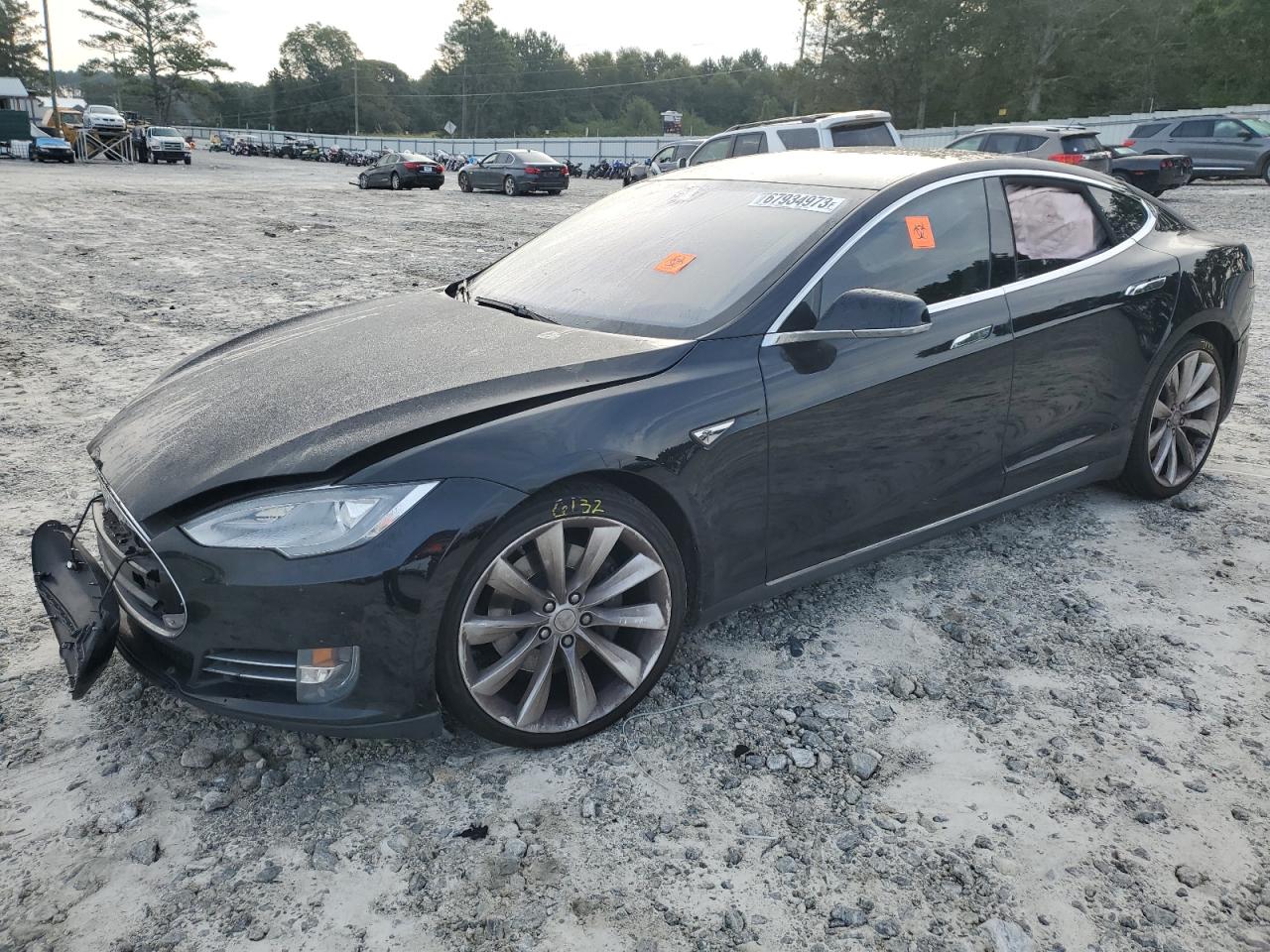 Tesla Model s (2015)