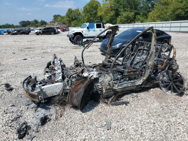 Tesla Model x (2020)