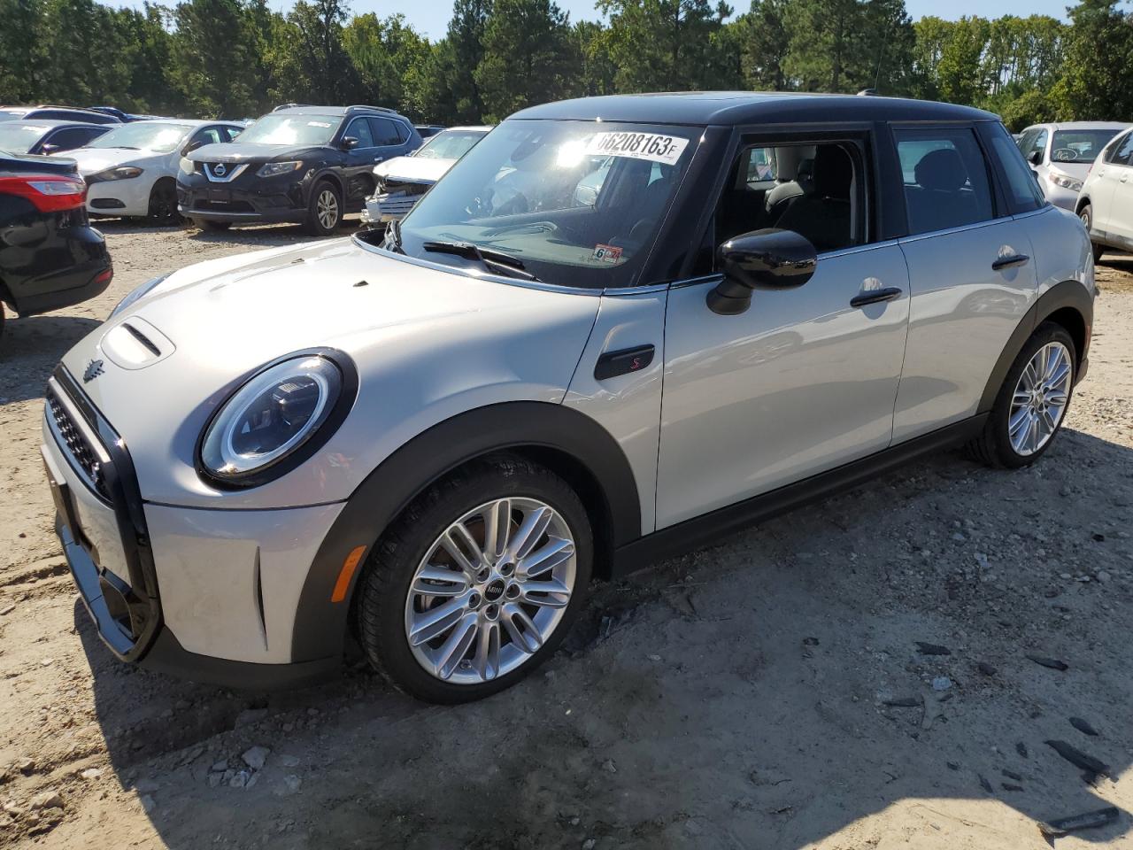 Mini Cooper (2023)