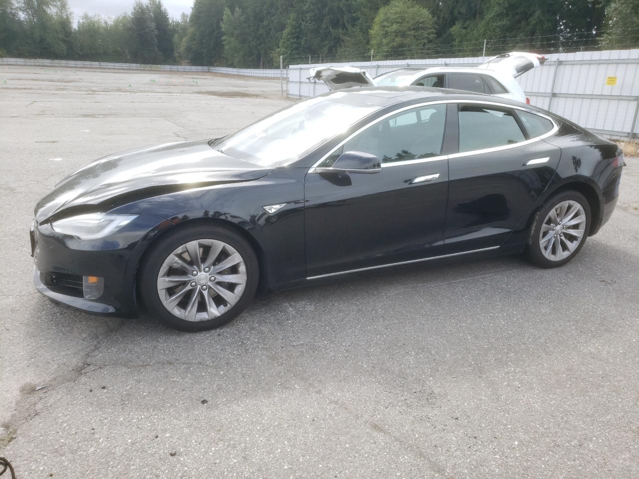Tesla Model s (2016)