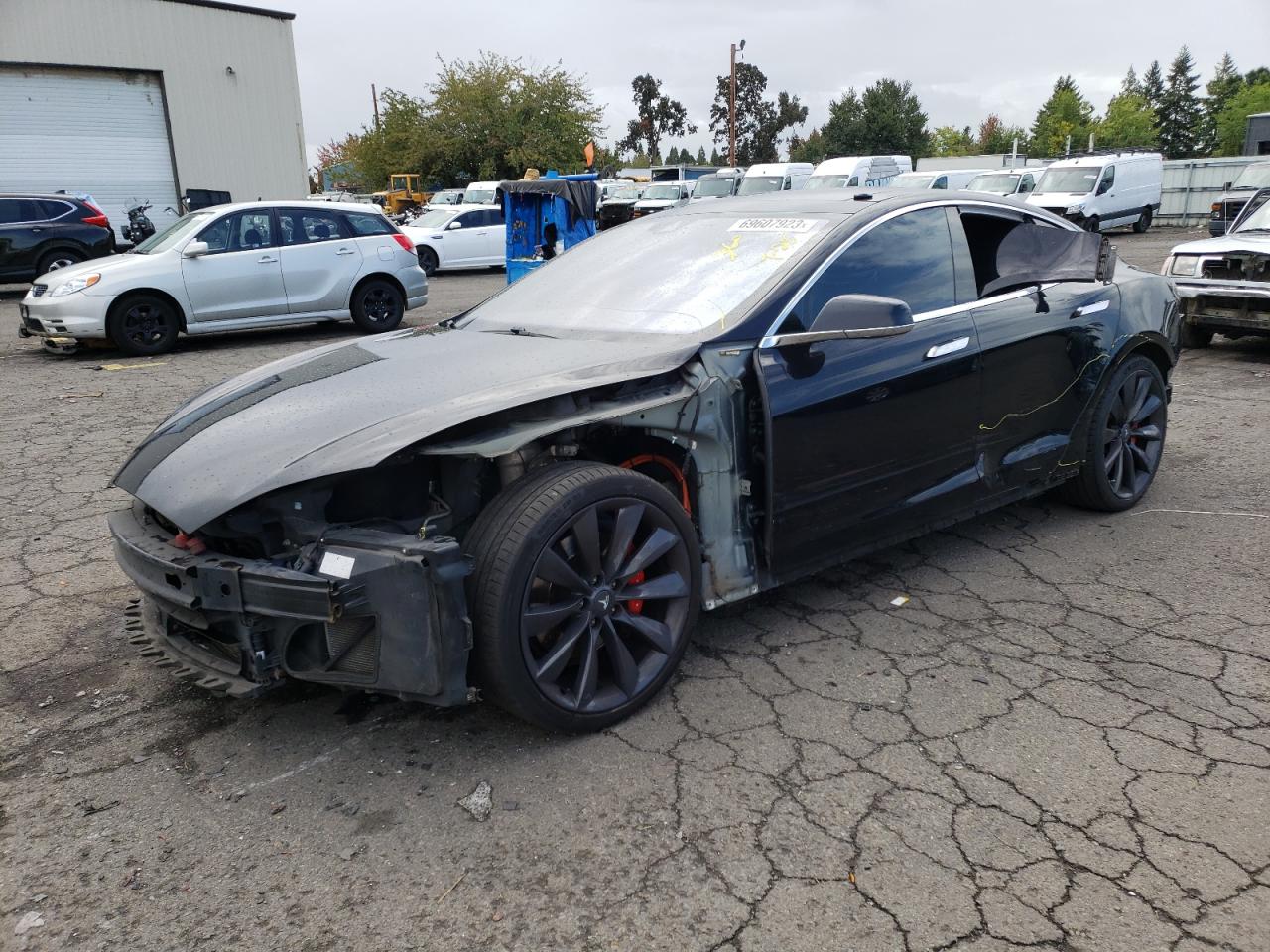 Tesla Model s (2015)