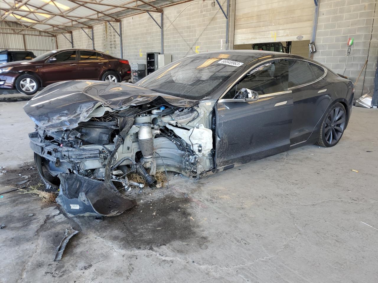 Tesla Model s (2016)