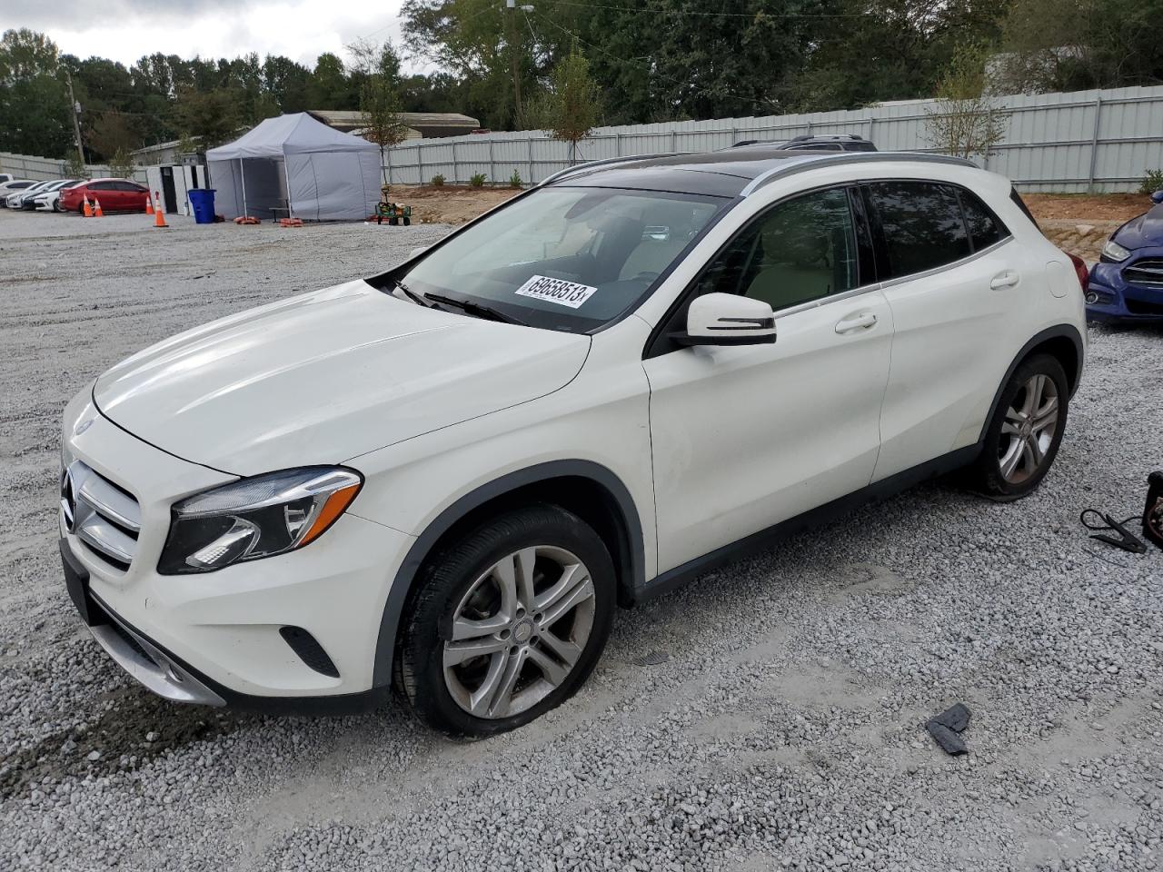 Mercedes-benz Gla-class (2016)