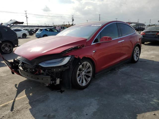Tesla Model x (2020)