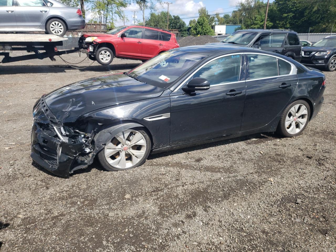 Jaguar Xe (2020)