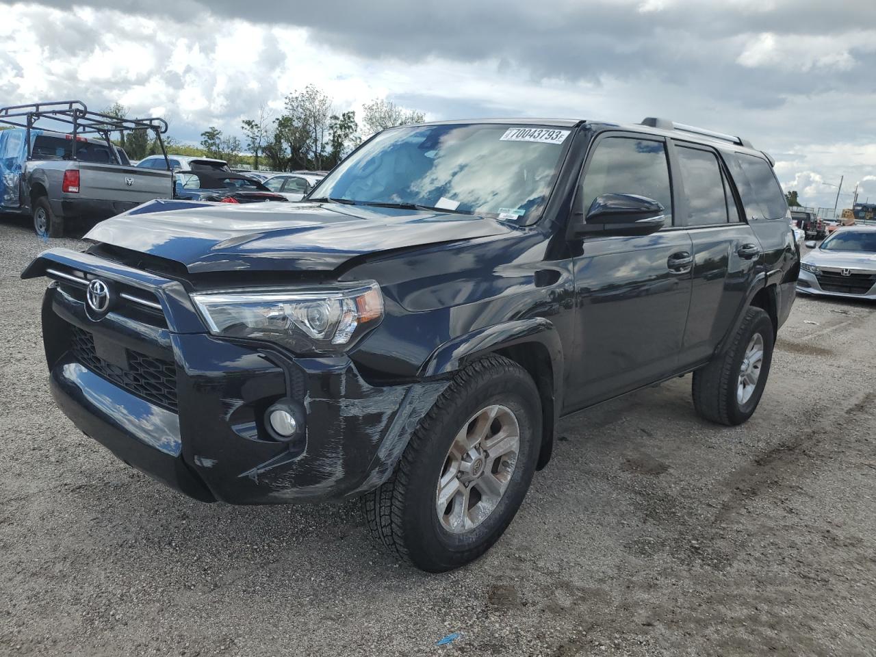 Toyota 4runner sr (2020)
