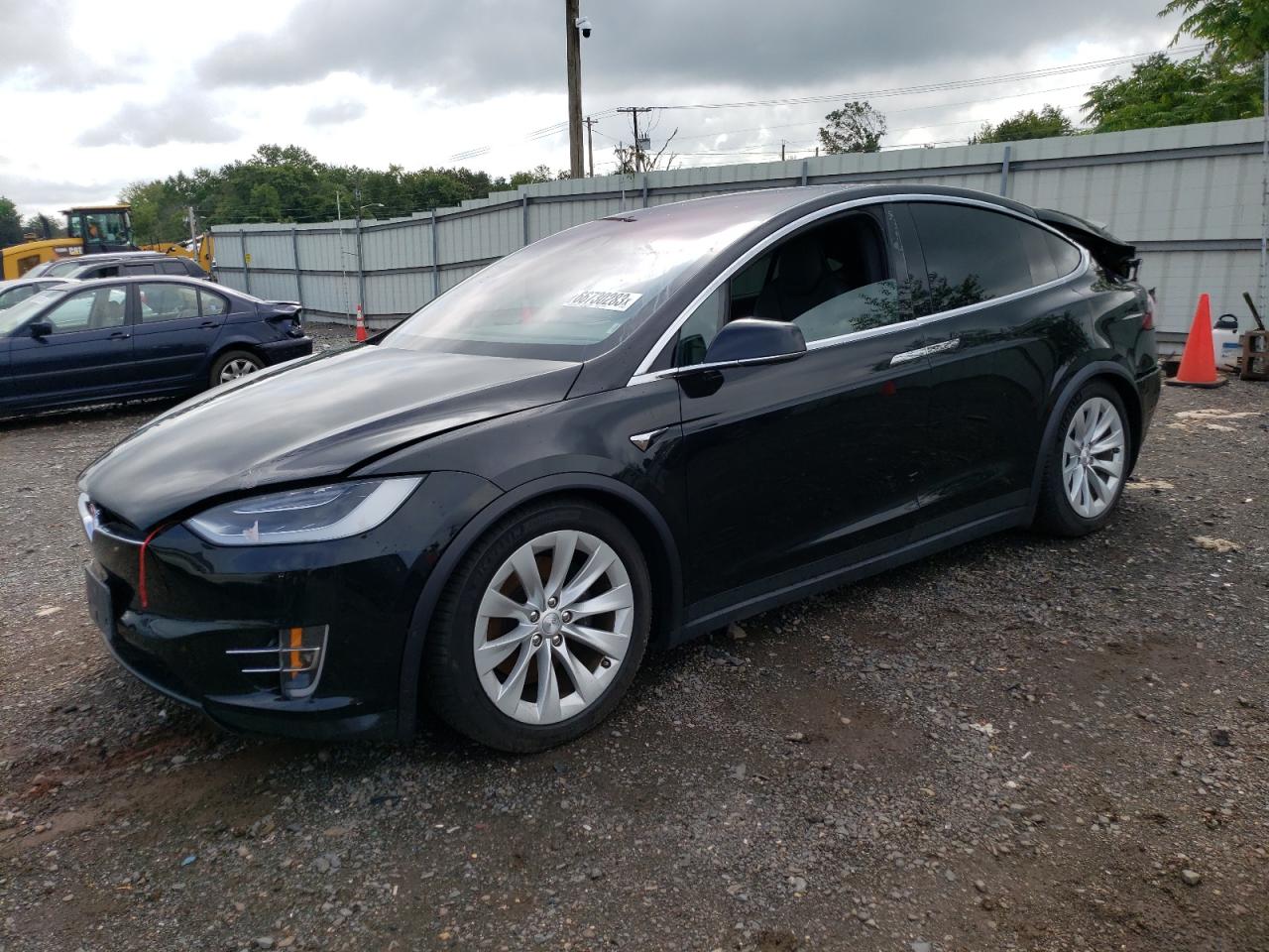 Tesla Model x (2018)