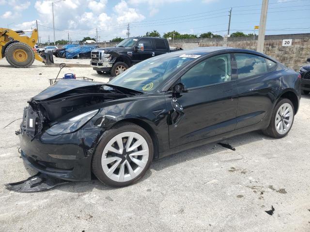 Tesla Model 3 (2022)