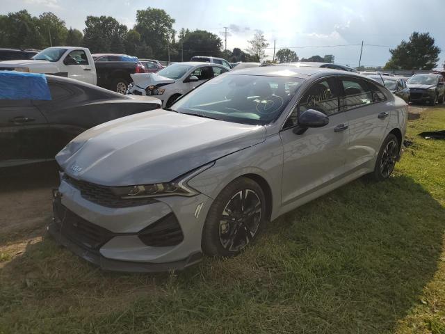 Kia K5 (2023)