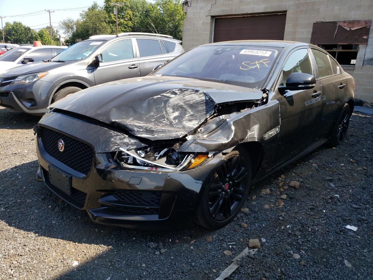 Jaguar Xe (2018)