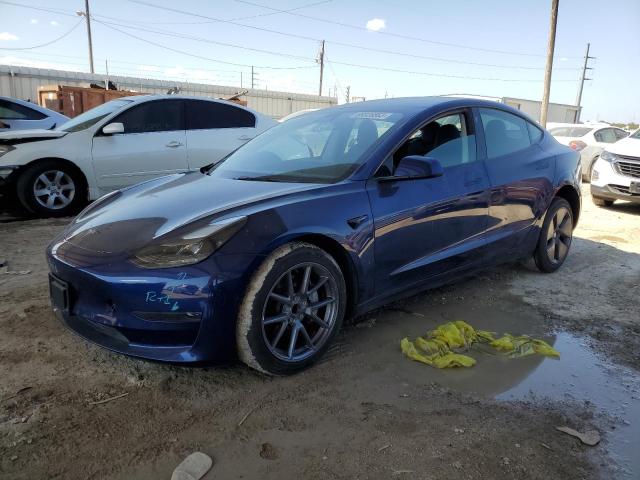 Tesla Model 3 (2022)