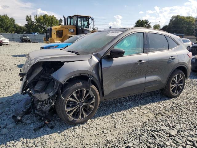 Ford Escape (2022)