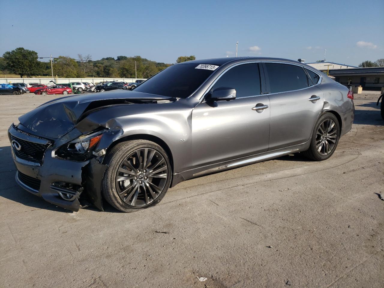 Infiniti Q70l 3-7 (2017)