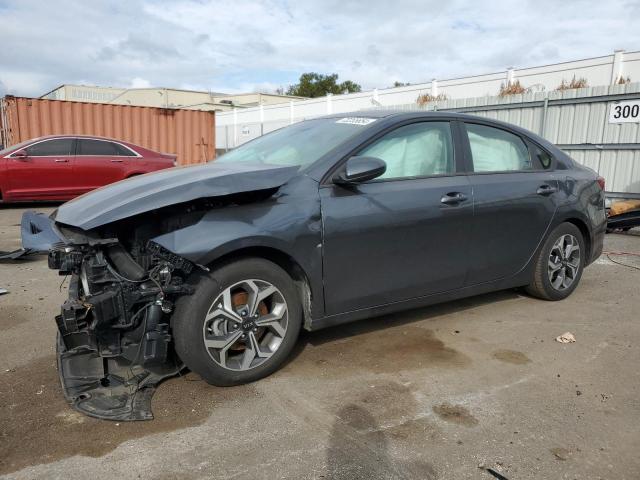 Kia Forte fe (2021)
