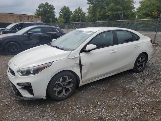 Kia Forte fe (2021)