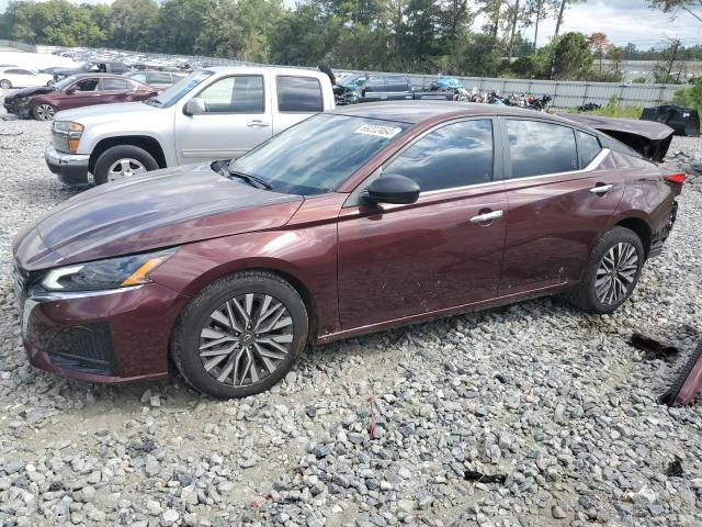 Nissan Altima sv (2024)