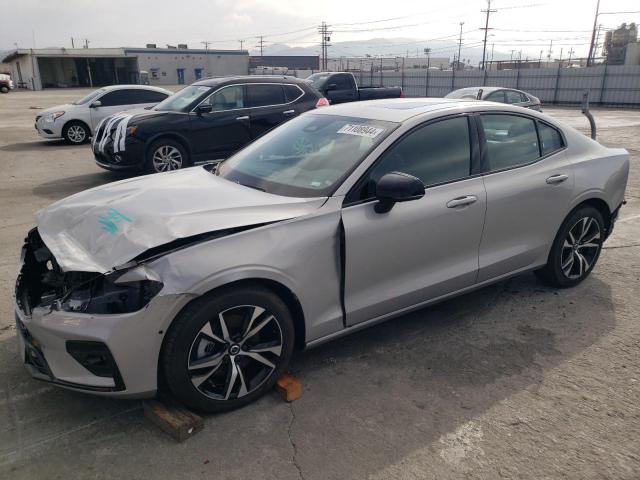 Volvo S60 plus (2024)