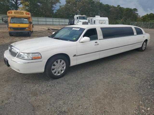 Lincoln Towncar (2005)