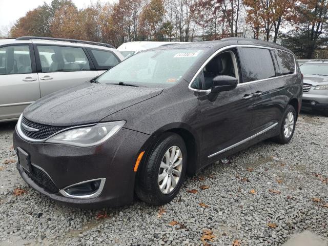Chrysler Pacifica (2017)
