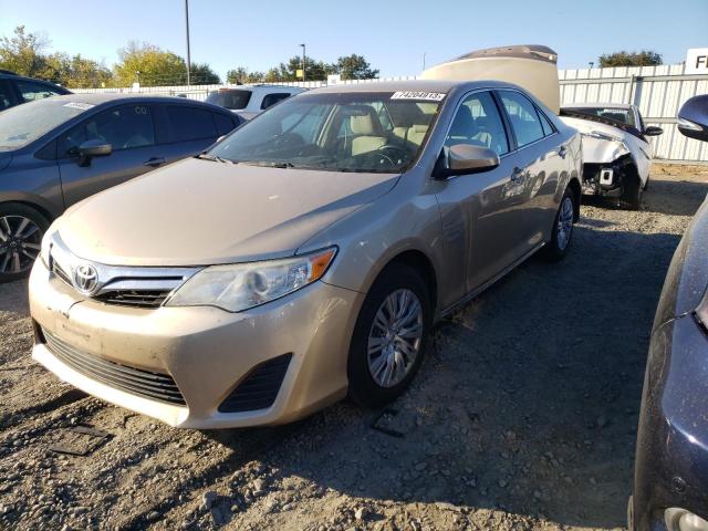 Toyota Camry (2012)