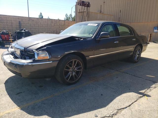 Lincoln Towncar (2005)