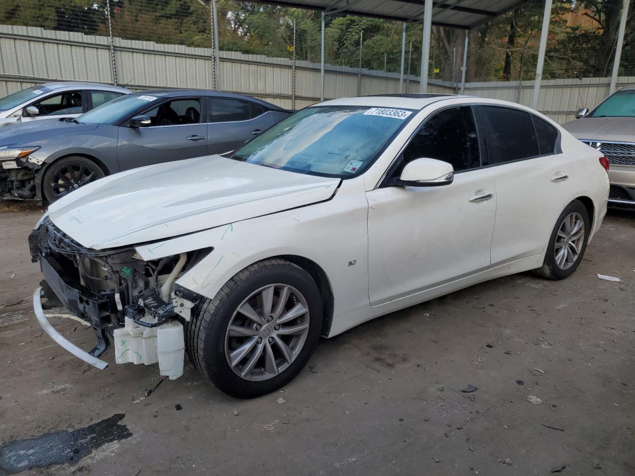 Infiniti Q50 base (2014)