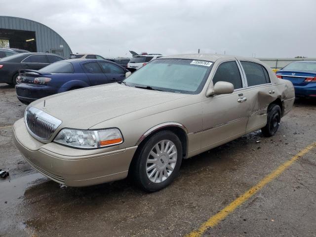 Lincoln Towncar (2005)