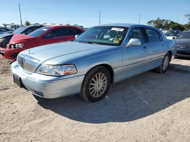 Lincoln Towncar (2005)