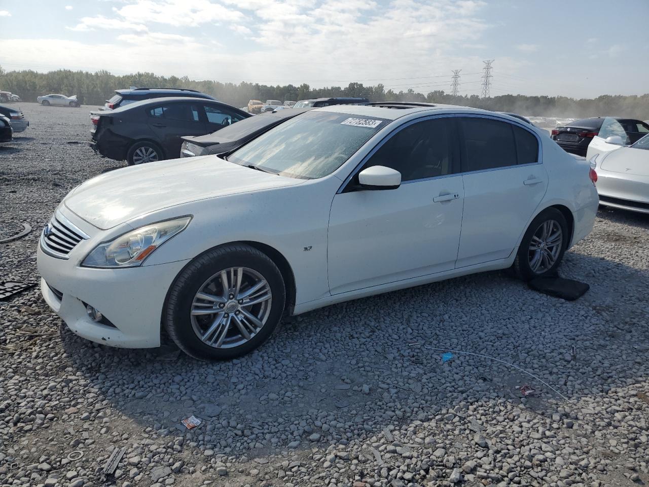 Infiniti Q40 (2015)