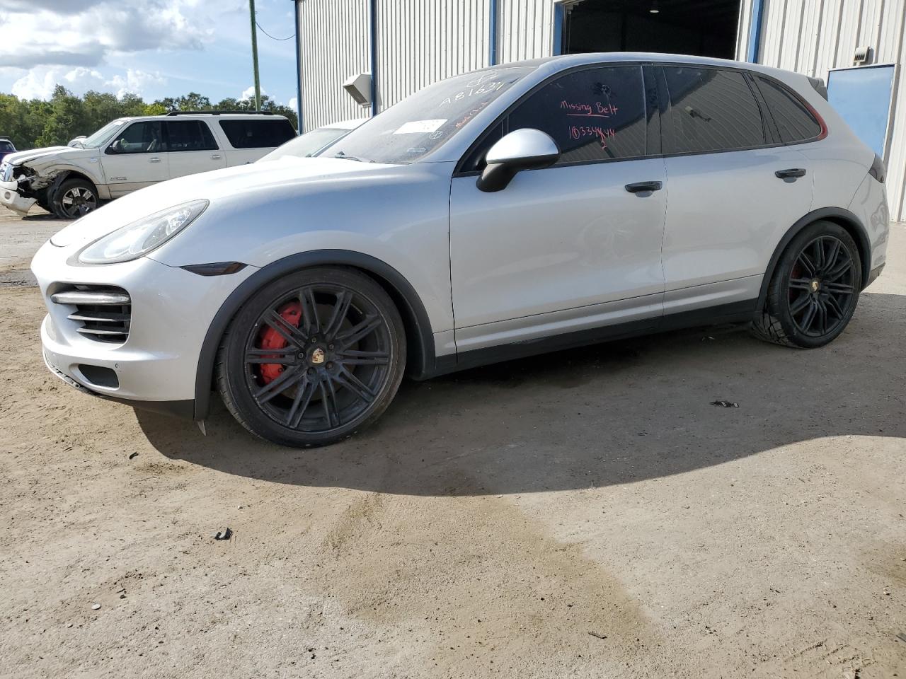 Porsche Cayenne tu (2012)