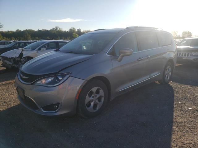 Chrysler Pacifica (2017)