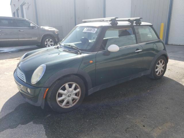 Mini Cooper (2004)