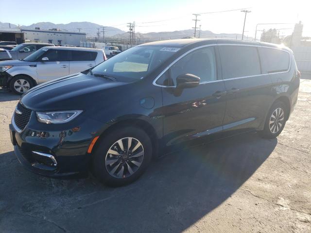 Chrysler Pacifica (2023)
