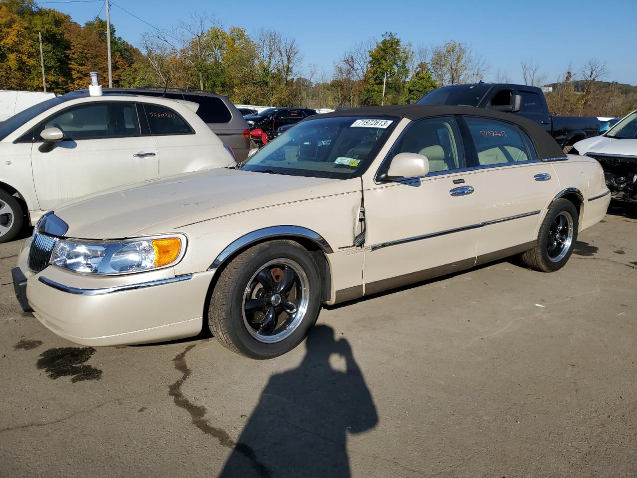Lincoln Town car c (2001)