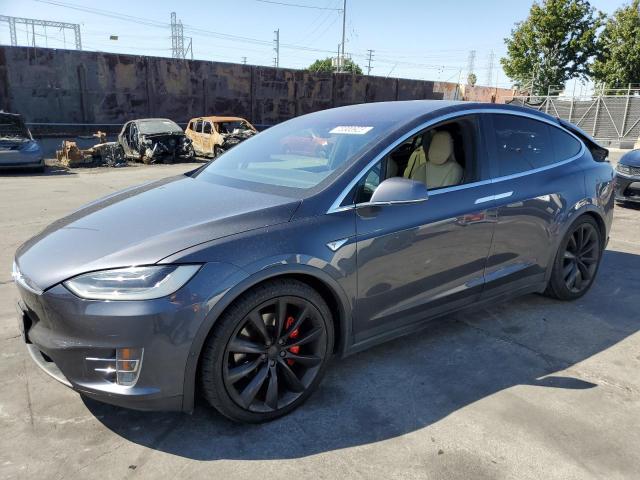 Tesla Model x (2016)
