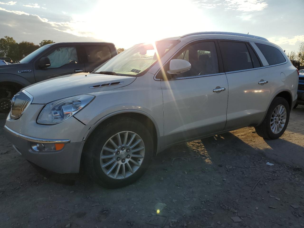 Buick Enclave cx (2011)