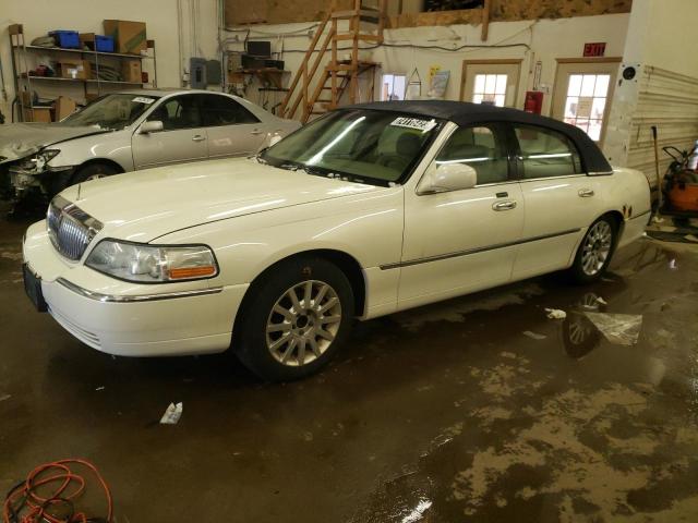 Lincoln Towncar (2007)