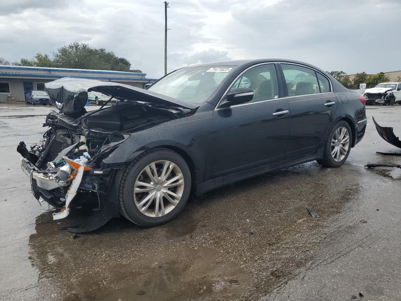 Hyundai Genesis 3- (2014)