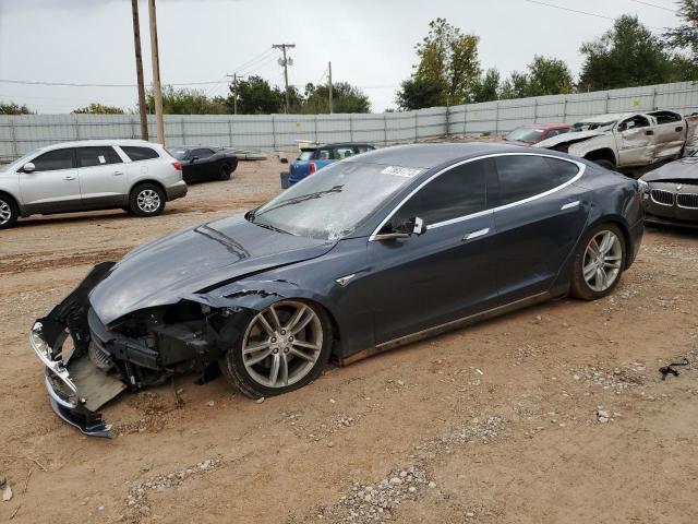 Tesla Model s (2015)