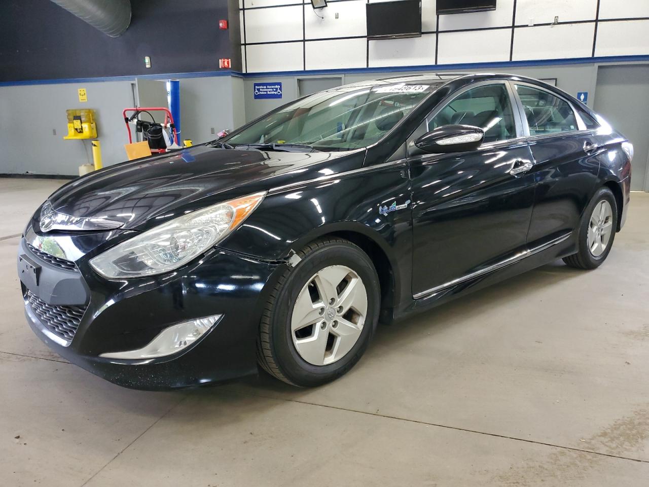 Hyundai Sonata hyb (2011)