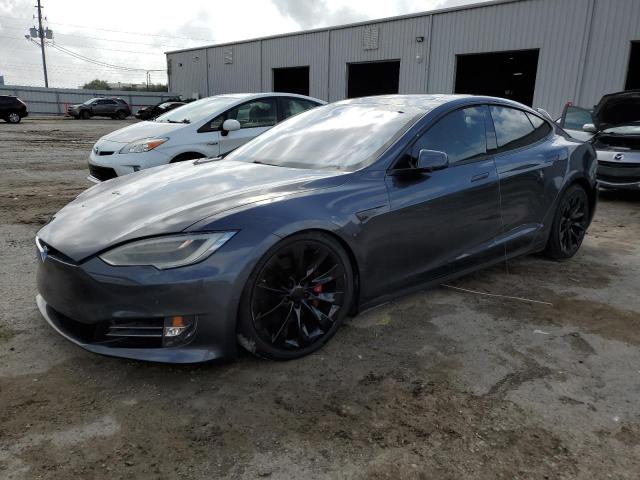 Tesla Model s (2016)
