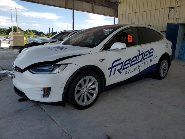 Tesla Model x (2016)