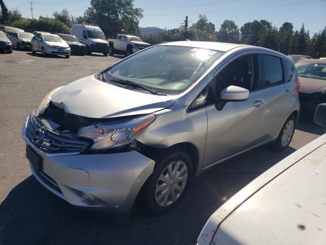 Nissan Versa note (2015)
