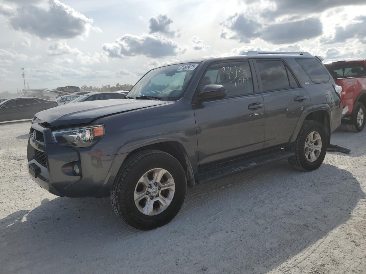 Toyota 4runner sr (2015)