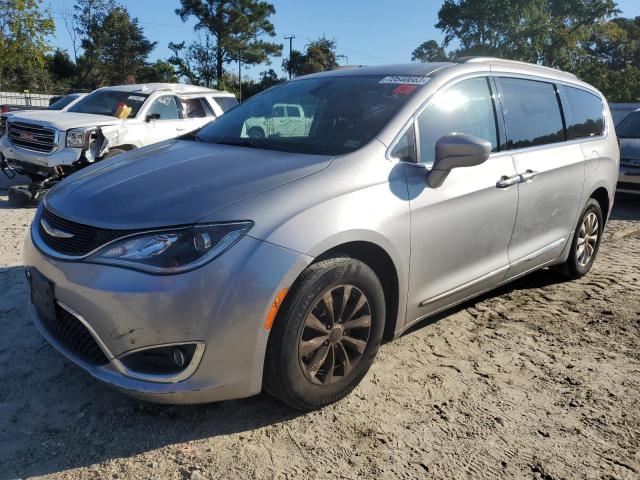 Chrysler Pacifica (2017)