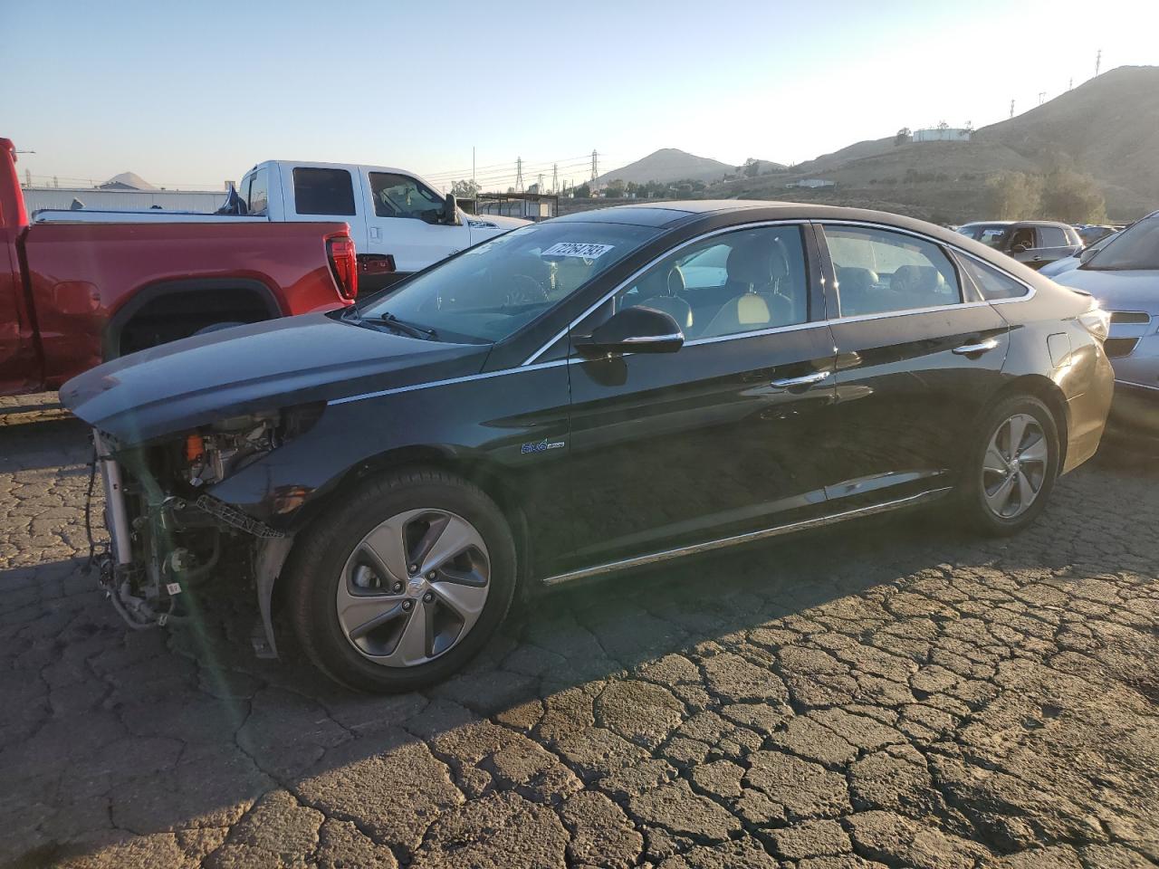 Hyundai Sonata hyb (2016)